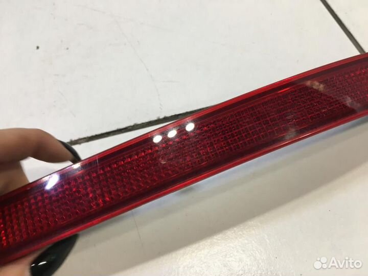 Отражатель в бампер задний правый Mercedes-Benz M