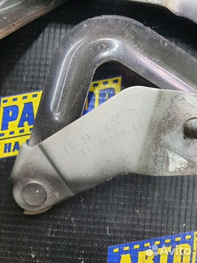 Петля капота к-кт Форд Фокус 2