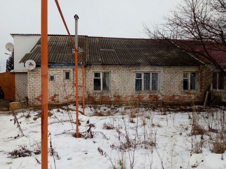 2-к. квартира, 42 м², 1/1 эт.