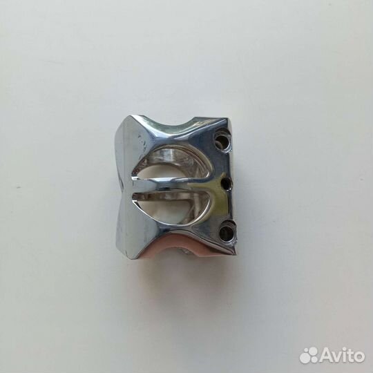 Зажым для самоката