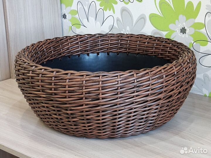 Кашпо из ротанга (плоское)