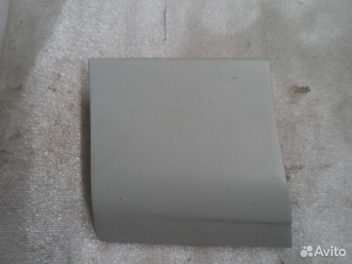 Молдинг на крыло передний левый Audi Q7 4L 2013