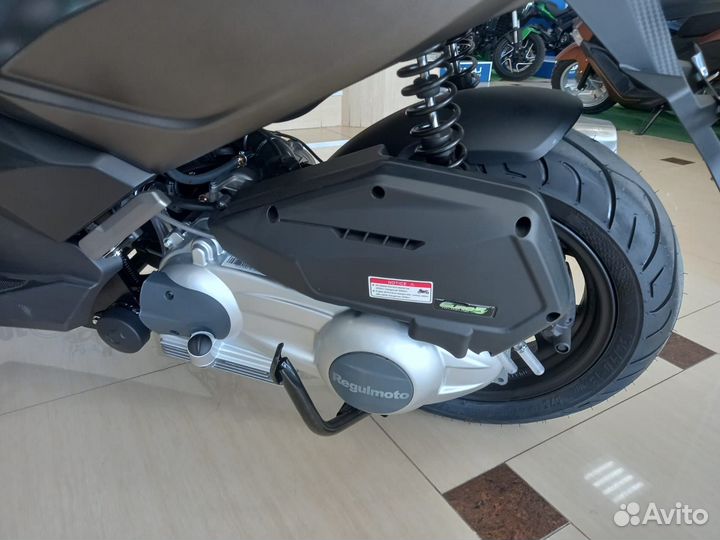 Скутер Regulmoto Element 300CC 4T EFI (LJ300T-18)