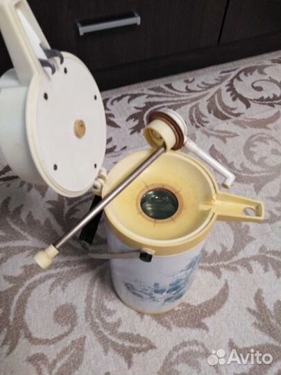 Термос с помпой времен СССР