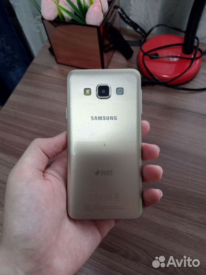 Samsung Galaxy A3 SM-A300F, 16 ГБ