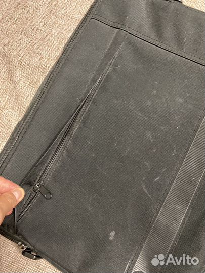 Сумки кейсы для ноутбука Golla