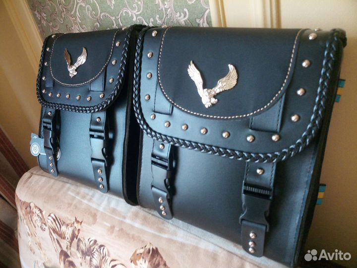 Кофр на спинку мотоцикла, боковая дорожная сумка