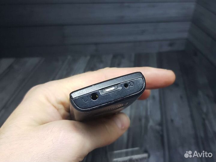 Nokia X1-01