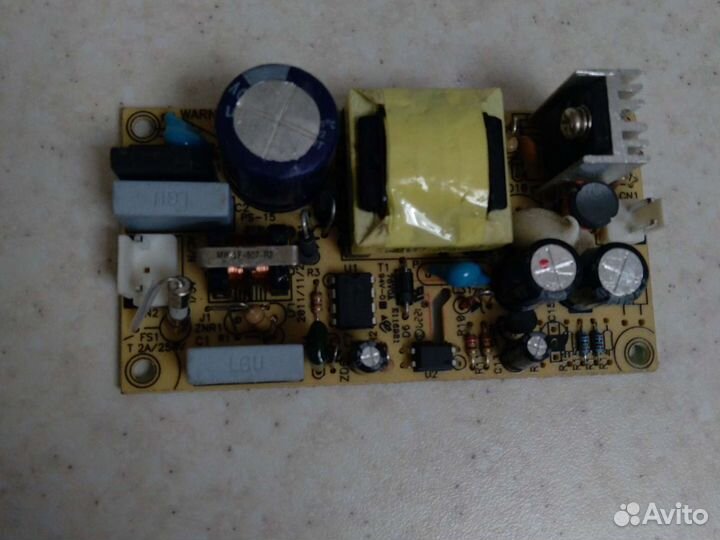 Блок питания 15в 1.7А 12в на 3.75 А