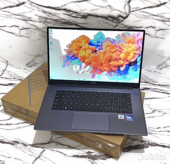 Honor magicbook x15 i5 1135g7/ 512 SDD i