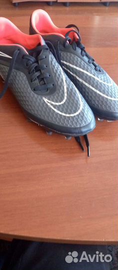 Футбольные бутсы nike