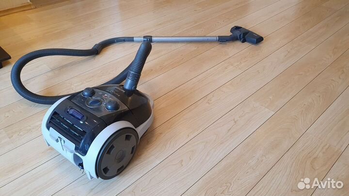 Пылесос Philips FC9073 мешковой