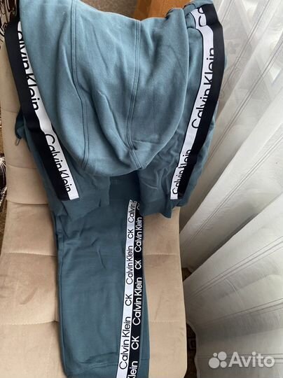 Костюм спортивный женский