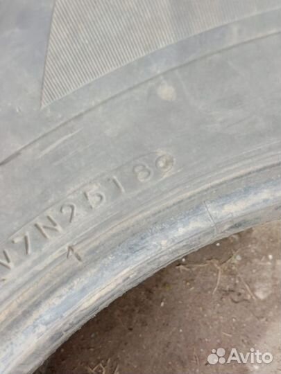 Bridgestone Ice Cruiser 7000S 215/65 R16