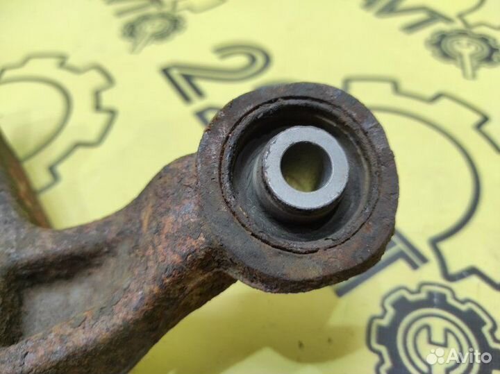 Цапфа (поворотный кулак) задняя левая Subaru