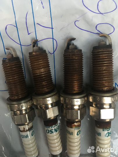 Продам свечи зажигания для Тойота Королла