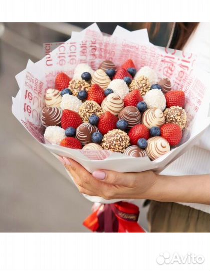 Букет из клубники в шоколаде.Съедобный букет