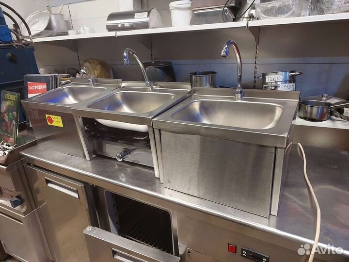 Раковина навесная