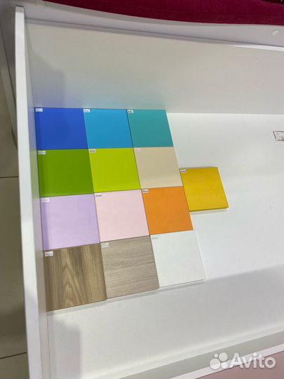 Детская кровать с бортиком и ящиками