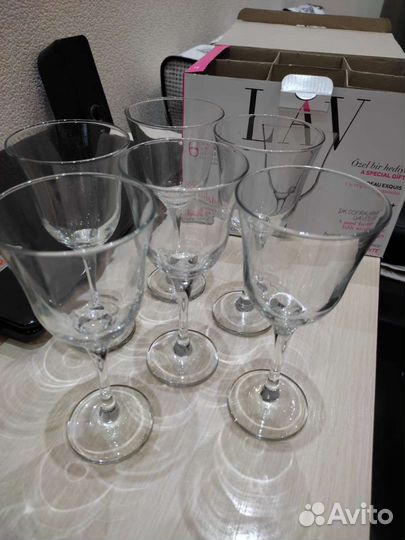 Продаю бокалы