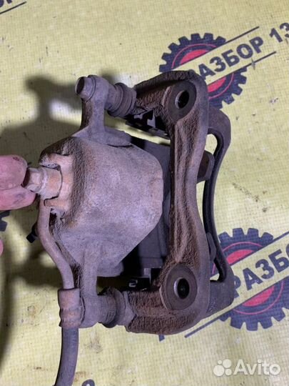 Суппорт передний левый Kia Rio 3 QB G4FC 2015