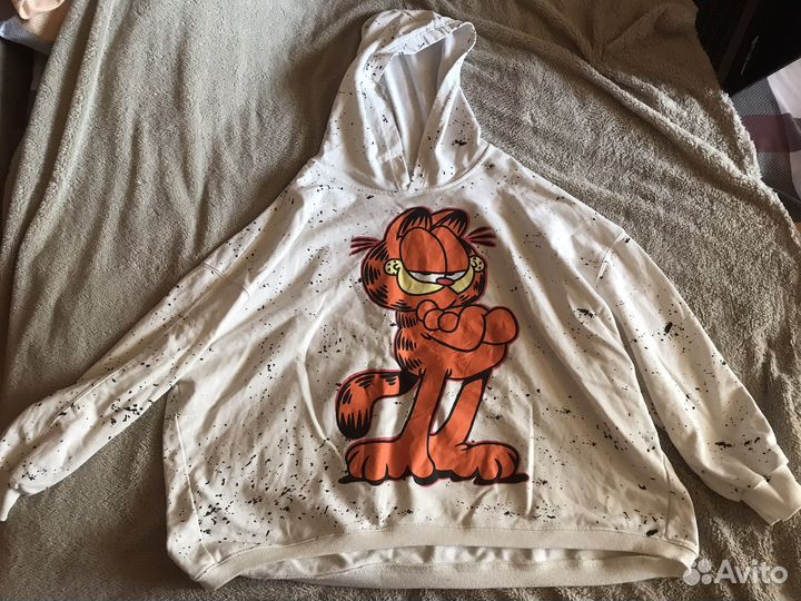 Подам вещи женские