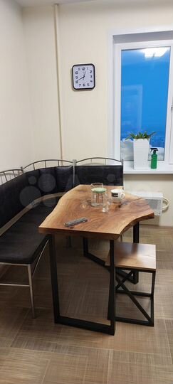 2-к. квартира, 53 м², 4/9 эт.