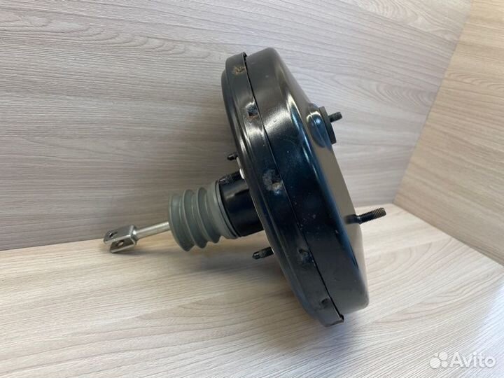 Вакуумный усилитель Renault Duster