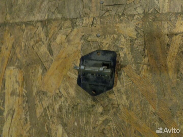 Rio 3 Резистор печки салона б/у