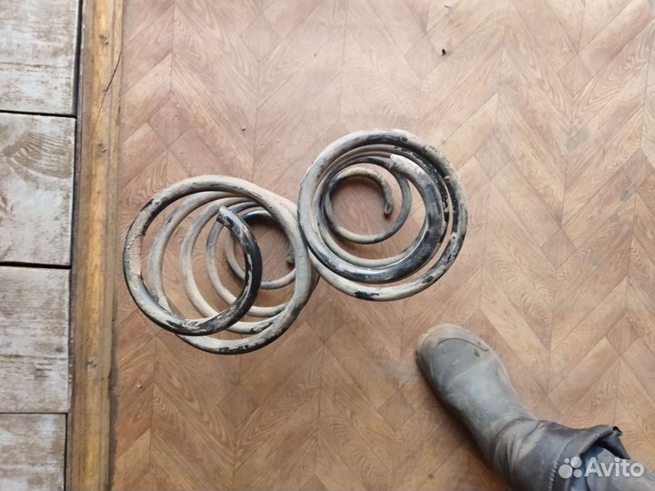 Продам пружины передние форд мандео