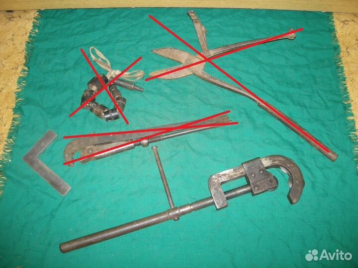 Трубкорез роликовый стальной угольник