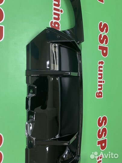 Диффузор BMW F10 M5 стиль, черный глянец