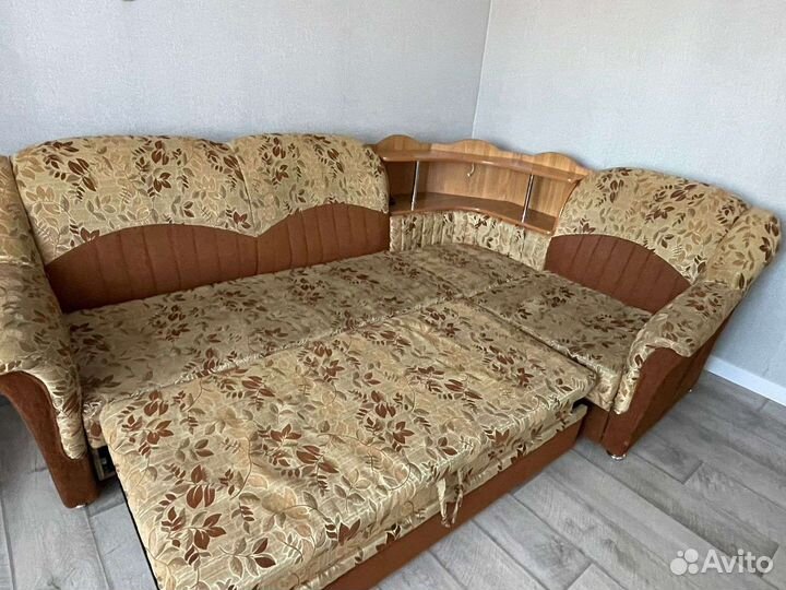 Угловой диван бу