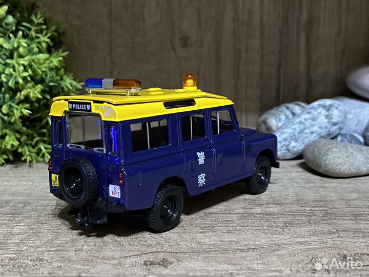 Модель автомобиля Land Rover Police