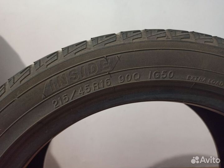 Bridgestone Blizzak Revo1 215/45 R16