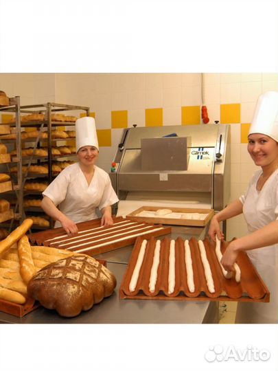 Работник пекарни