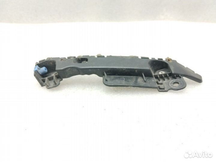 Кронштейн бампера передний правый Chevrolet Cruze