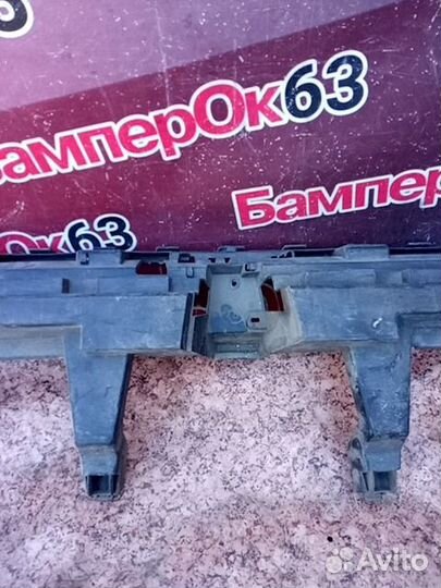 Абсорбер бампера Renault Kaptur