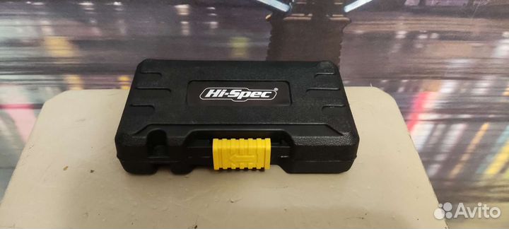 Набор экстракторов для раскручивания болтов и гаек