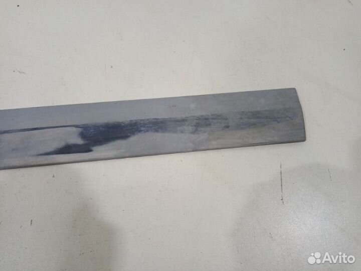 Накладка двери передняя левая LADA Granta 2011