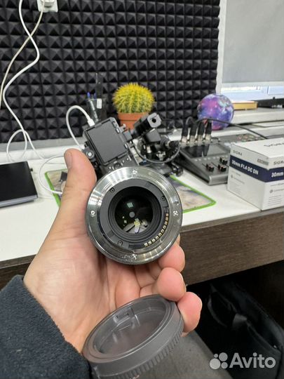 Sigma 30mm f 1 4 Sony e