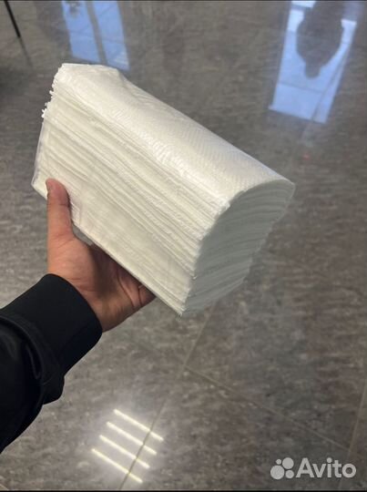 Бумажные полотенца V-сложения для диспенсера