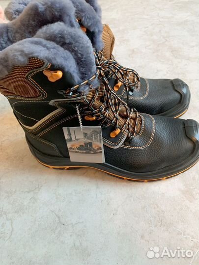 Рабочие ботинки зимние 46 р