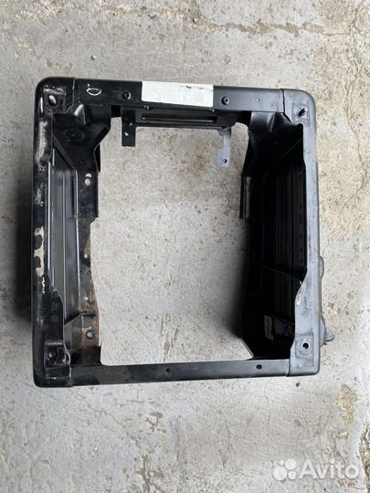 Сиденье водительское Т5