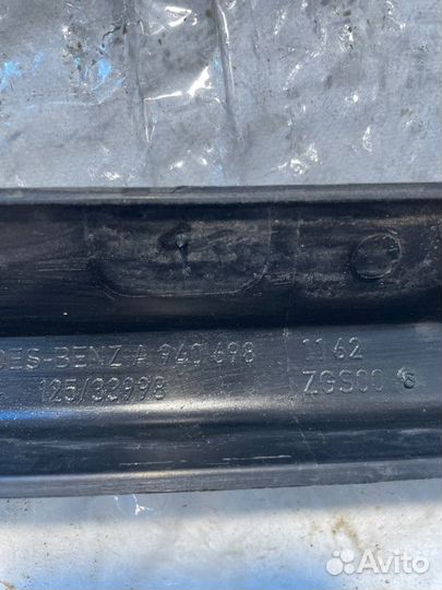 Накладка Mercedes-Benz