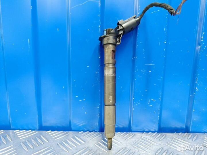 Форсунка топливная дизельная Kia Sorento 2 XM 2.2