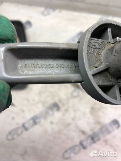 Ручка стеклоподъёмника ford mondeo 1