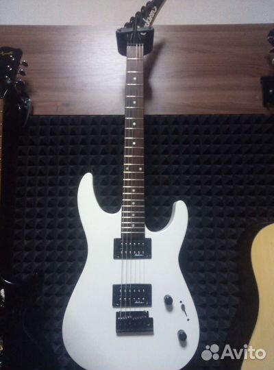 Электрогитара jackson