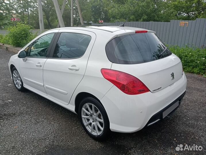 Peugeot 308 1.6 AT, 2010, 130 000 км