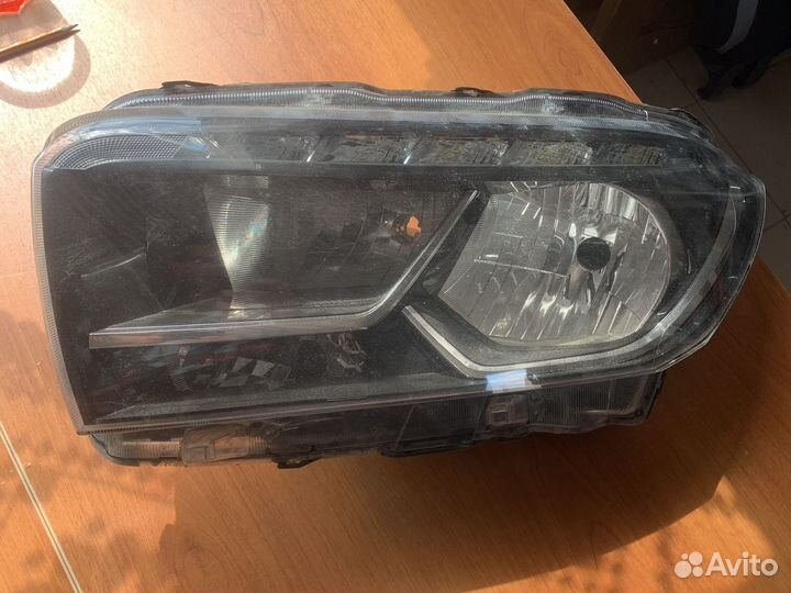 Фара левая xrey
